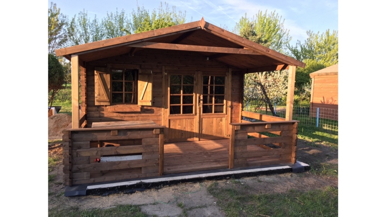 Casetta da giardino in legno con veranda e tettoia - 24m2 - 4x4m - impregnata - 28mm - colore: marrone