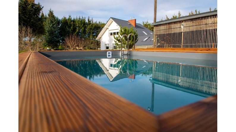 Piscina in legno Aqua 8.5x4.35 - H.1.45 m con profilo da cementare