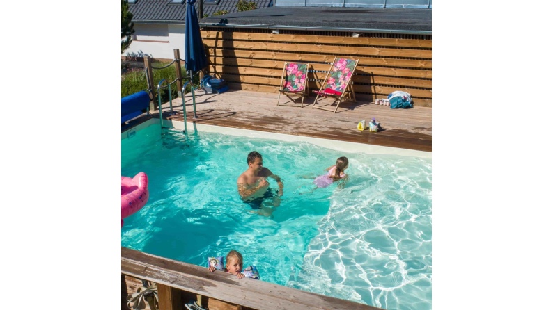 Piscina NEMO 4.3 x 3 – H.1.31 m con spiaggia, sabbia, con supporti fissati al calcestruzzo