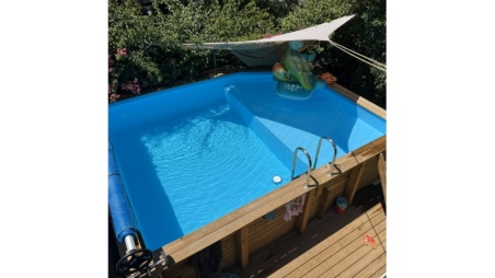 Piscina in legno NEMO 4.3 x 3 – H.1.31 m con spiaggia, sabbia, Su telaio - senza cementazione