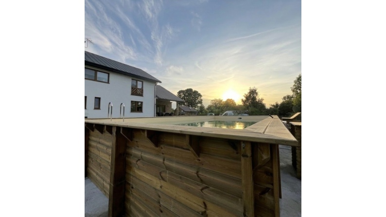 Piscina in legno AQUA 8.5 x 4.35 - H.1.45 m, azzurro chiaro, con supporti da cementare