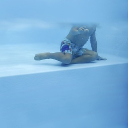 Piscina in legno AQUA 8.5 x 4.35 – H.1.45 m con spiaggia, grigio, con supporti da cementare