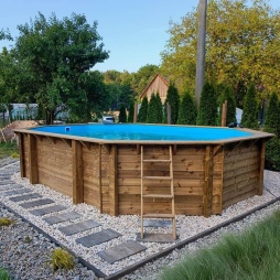 Piscina in legno NEMO 7.3 x 3.97 - H.1.45 m, grigio, con supporti fissati al calcestruzzo