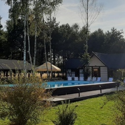 Piscina in legno AQUA 10.2 x 5.2 – H.1.45 m con spiaggia, azzurro chiaro, con supporti da cementare