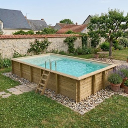 Piscina in legno AQUA 10.2 x 5.2 – H.1.45 m con spiaggia, sabbia, con supporti fissati al calcestruzzo